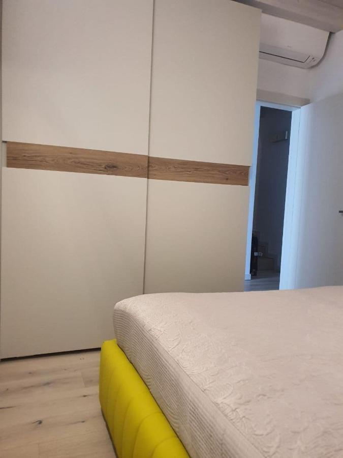 Sweet Dream Deluxe Apartment Сирмионе Экстерьер фото