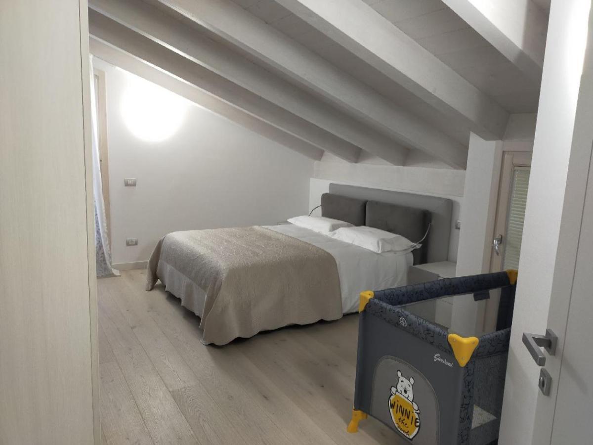 Sweet Dream Deluxe Apartment Сирмионе Экстерьер фото