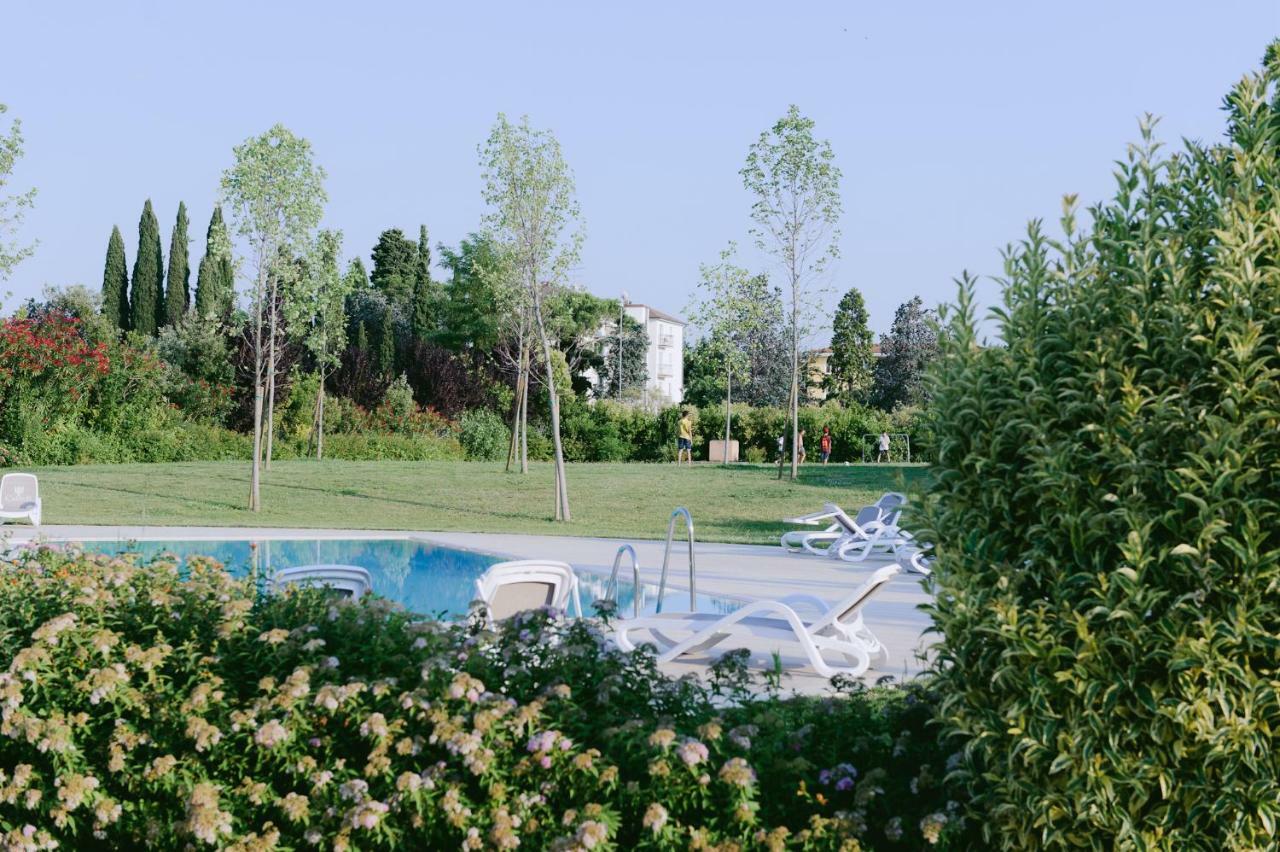 Sweet Dream Deluxe Apartment Сирмионе Экстерьер фото