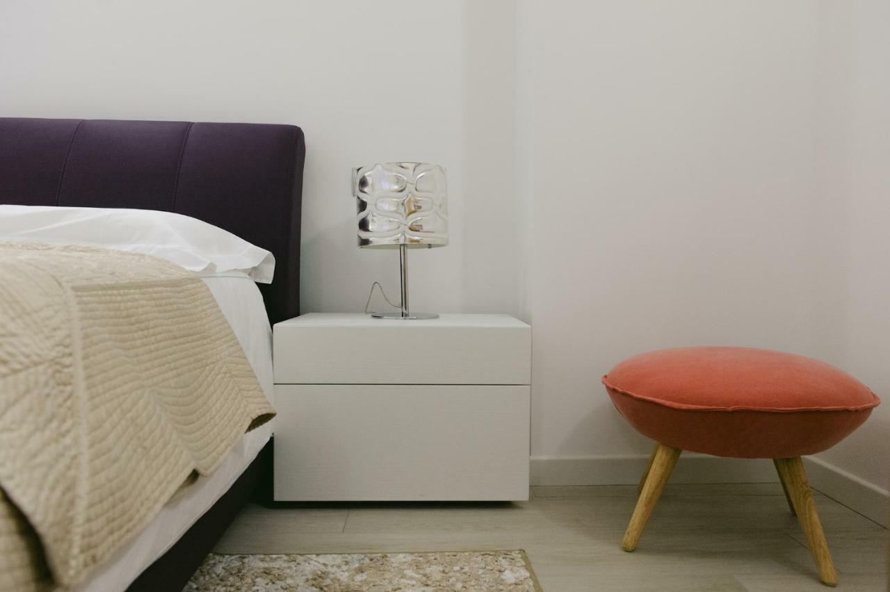 Sweet Dream Deluxe Apartment Сирмионе Экстерьер фото